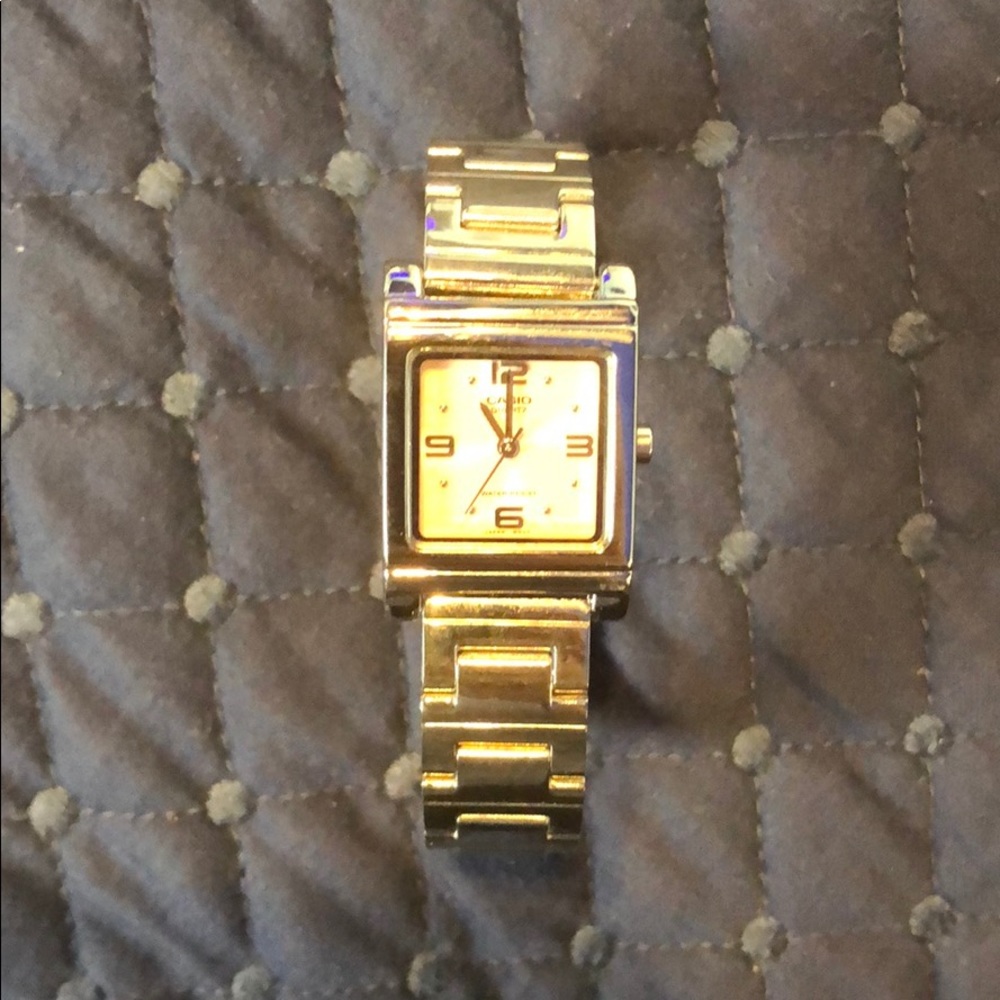 Casio NWOT silver and pink watch